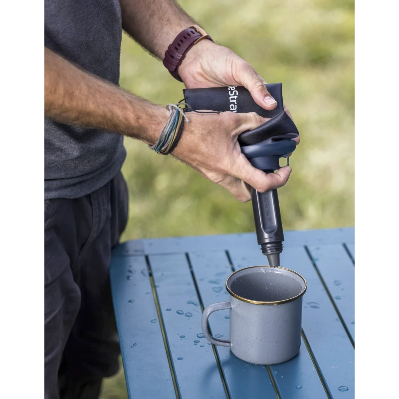 LifeStraw Peak Series Składana Butelka Wyciskana 650 ml z Filtrem Mount Blue
