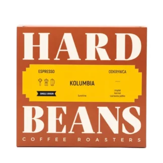 Opakowanie kawy kolumbijskiej espresso od Hard Beans, idealnej dla miłośników aromatycznych naparów. Wyróżnia się nutami migdałów, karmelu i czerwonych jabłek, co czyni ją doskonałym wyborem do codziennego picia oraz wyjątkowych okazji.